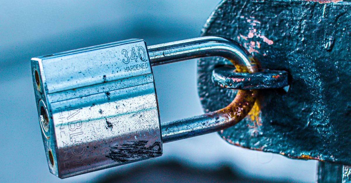 locksmith service technician — Manatee Locksmith
