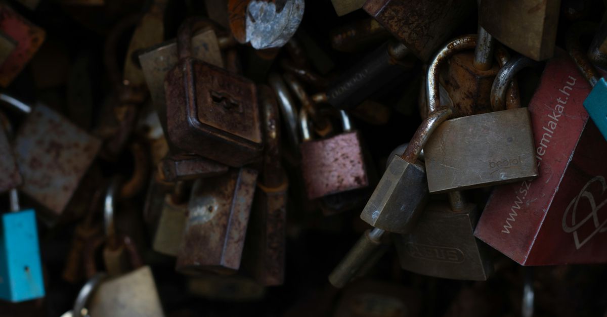 locksmith shop keys — Manatee Locksmith