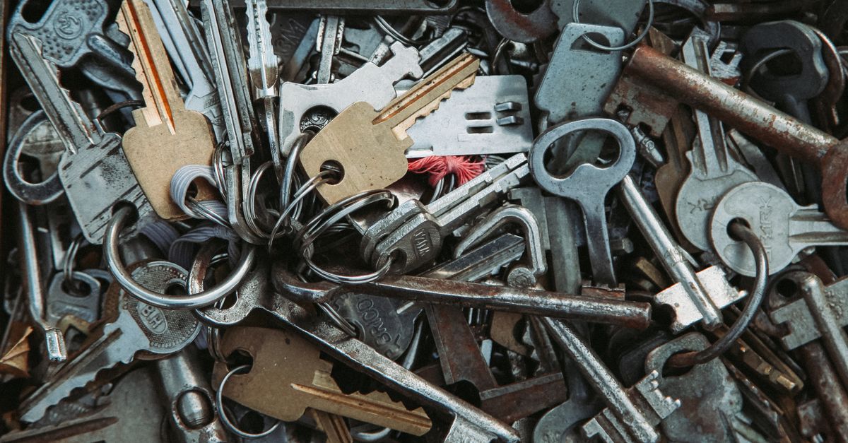 locksmith service technician — Manatee Locksmith